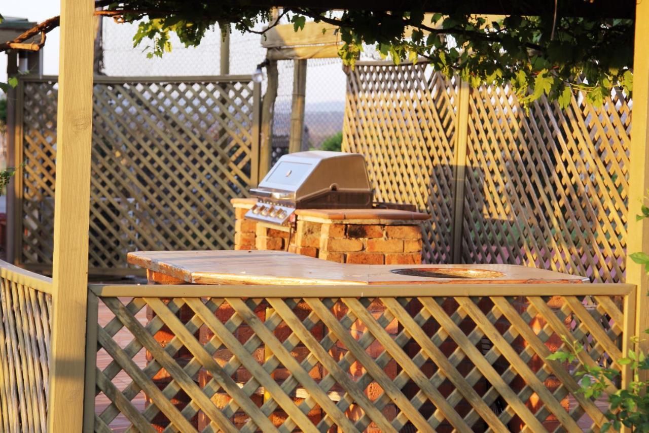 Blueberry Hill Vineyard Stay Rothbury Exterior foto
